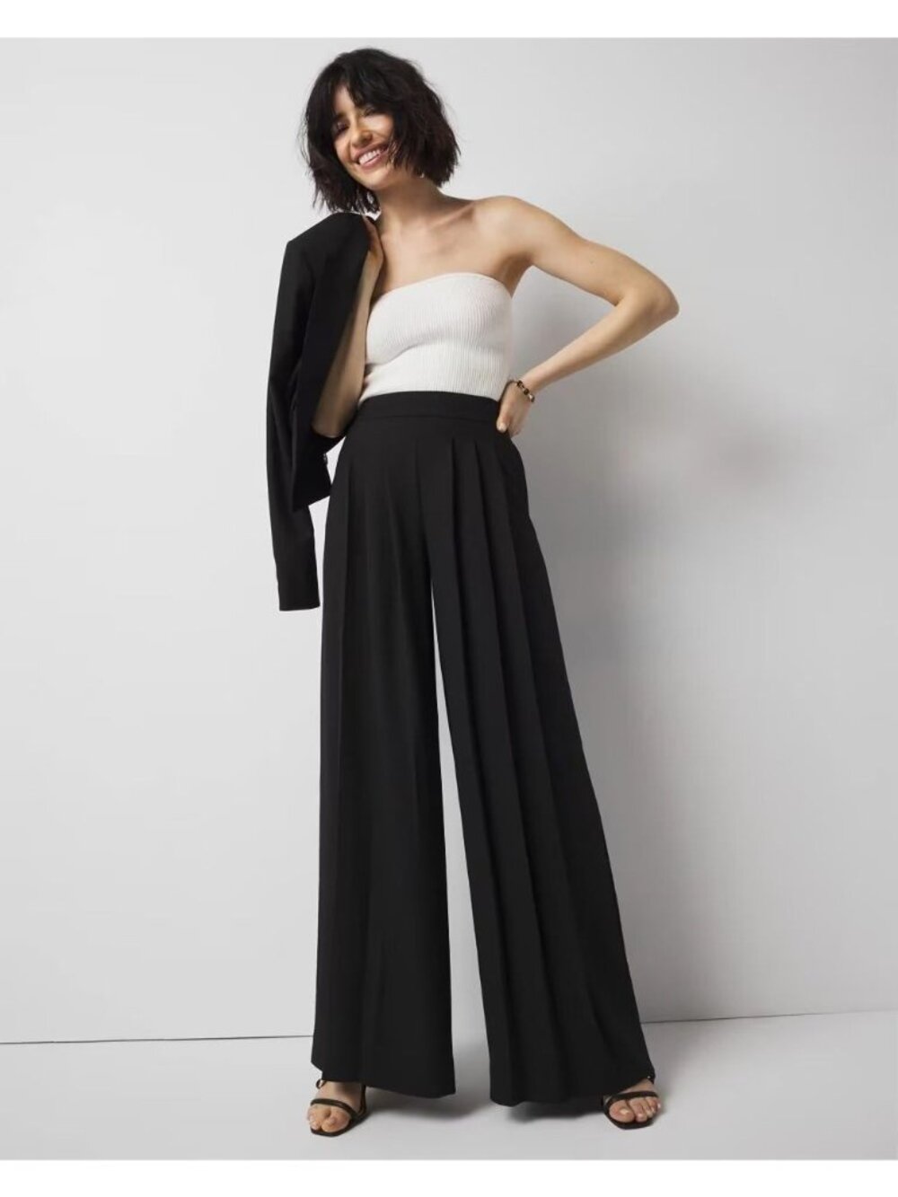 WHITE HOUSE BLACK MARKET Wide Leg Black Pleated Pants Size XXS NEW NWT